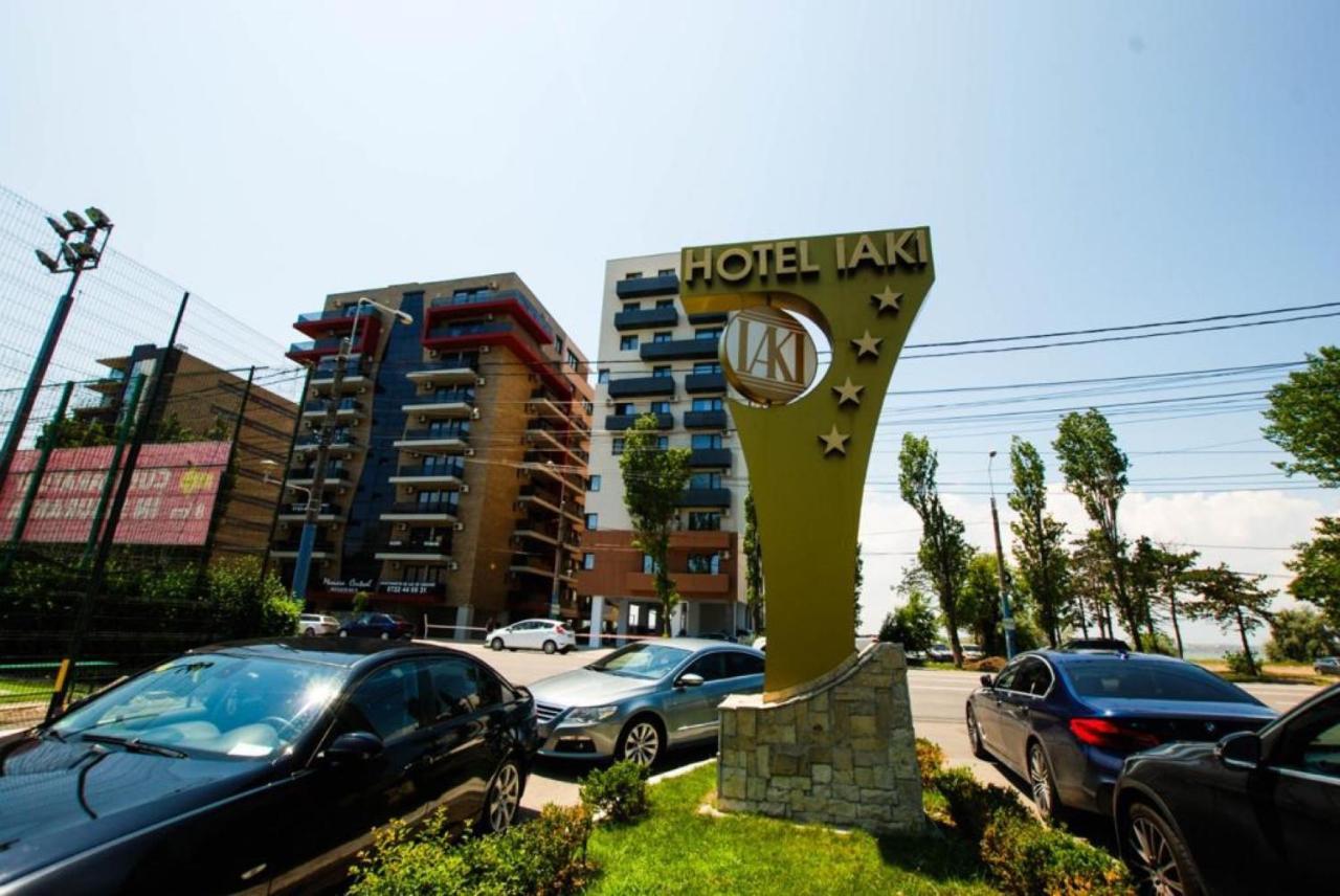 Mamaia Central Apartments Buitenkant foto