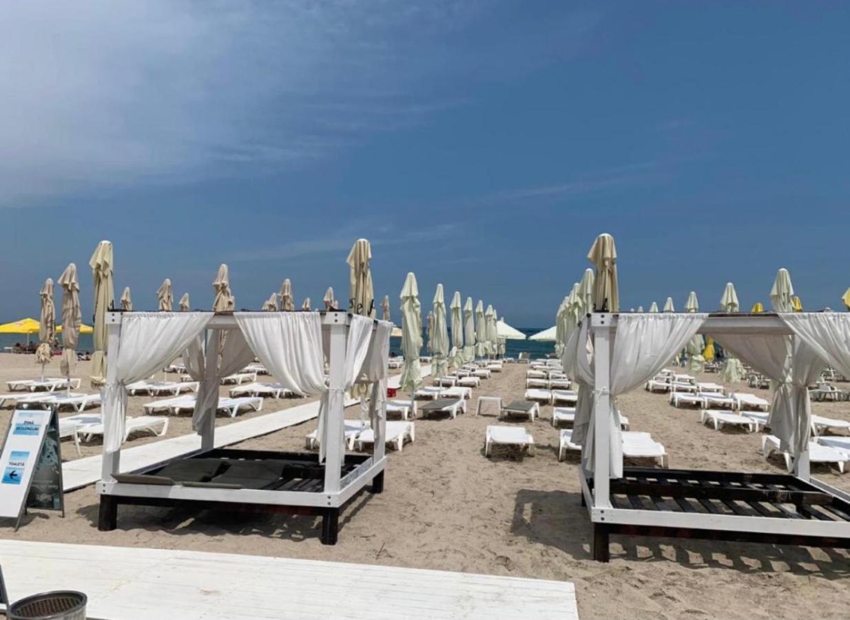 Mamaia Central Apartments Buitenkant foto