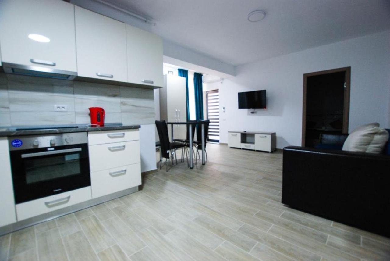 Mamaia Central Apartments Buitenkant foto