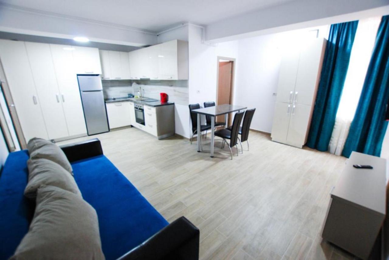 Mamaia Central Apartments Buitenkant foto