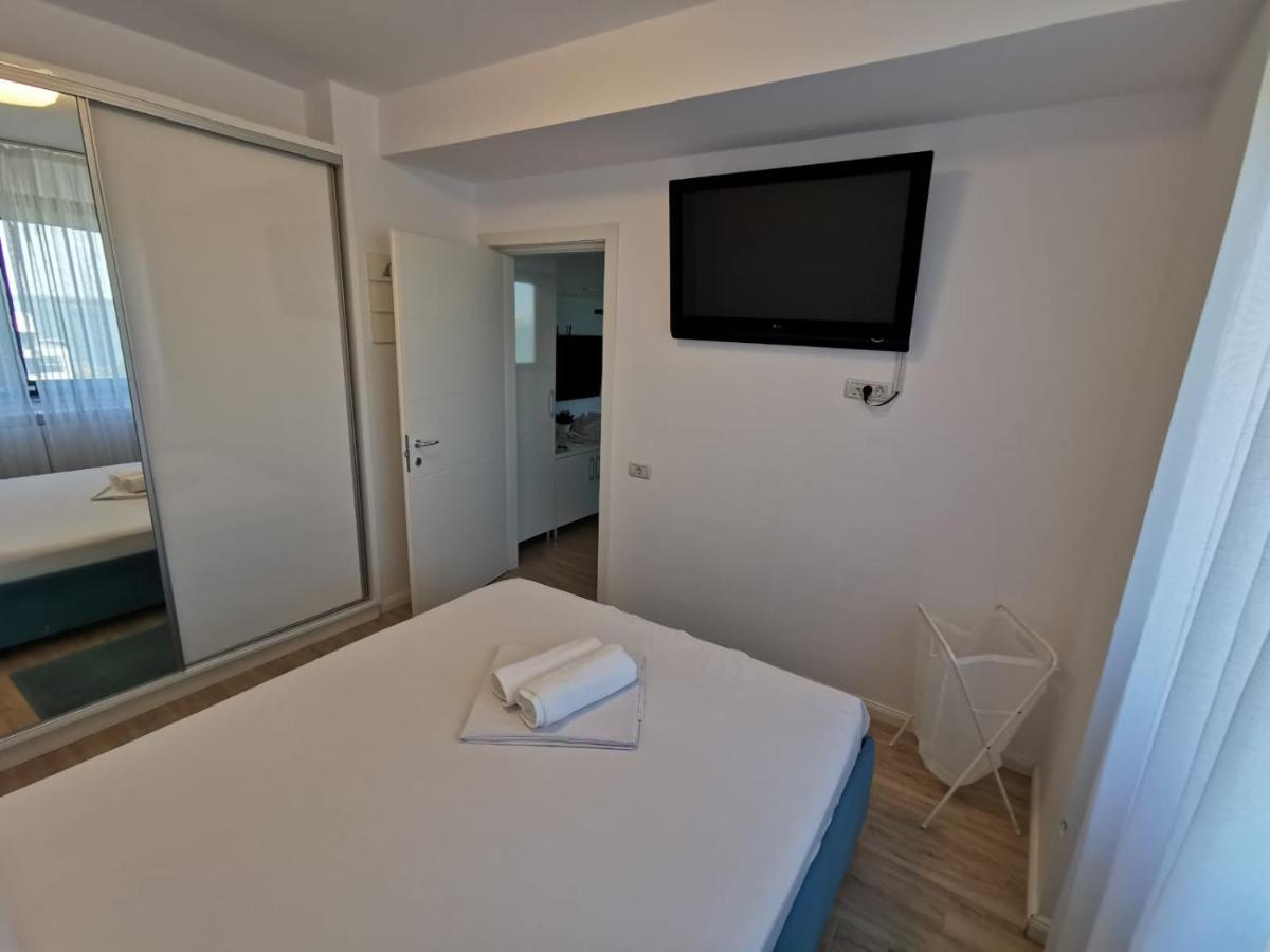 Mamaia Central Apartments Buitenkant foto