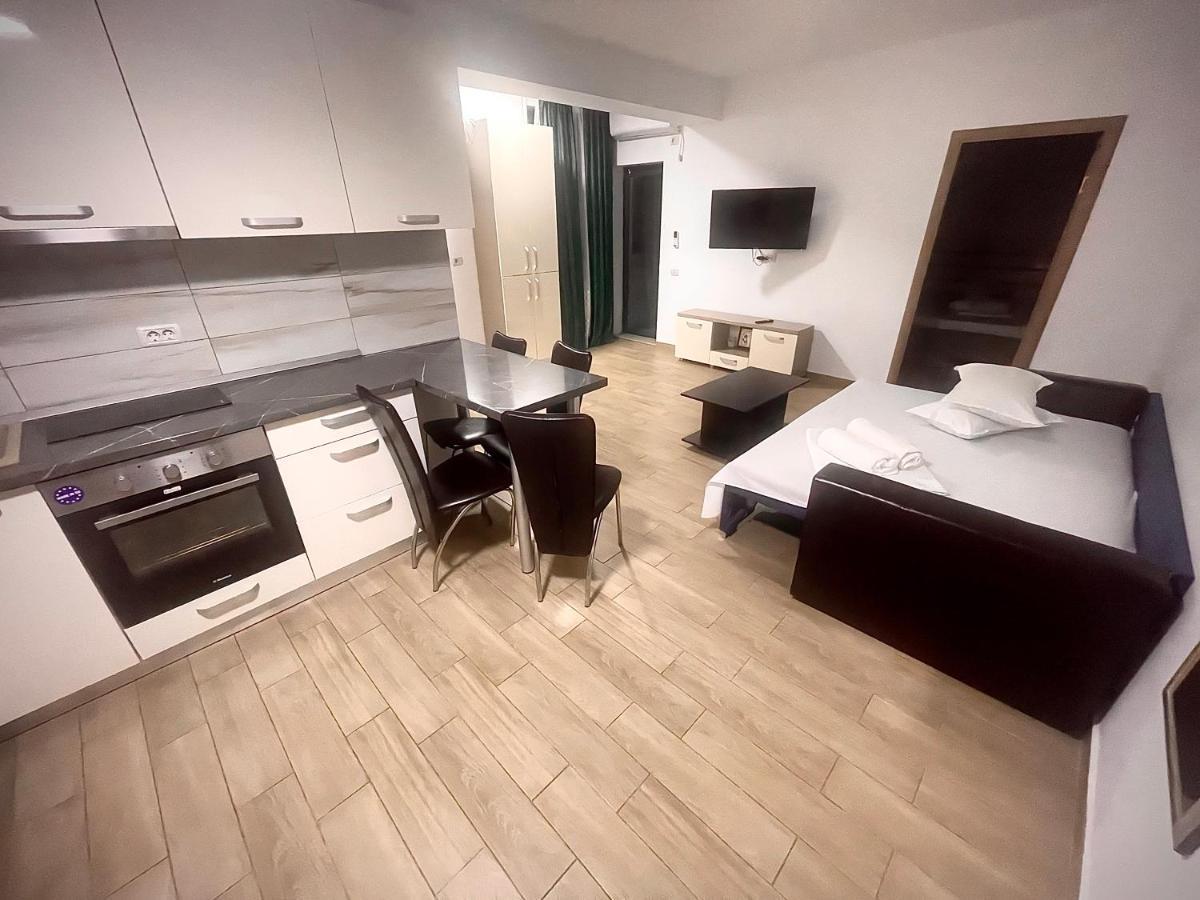 Mamaia Central Apartments Buitenkant foto