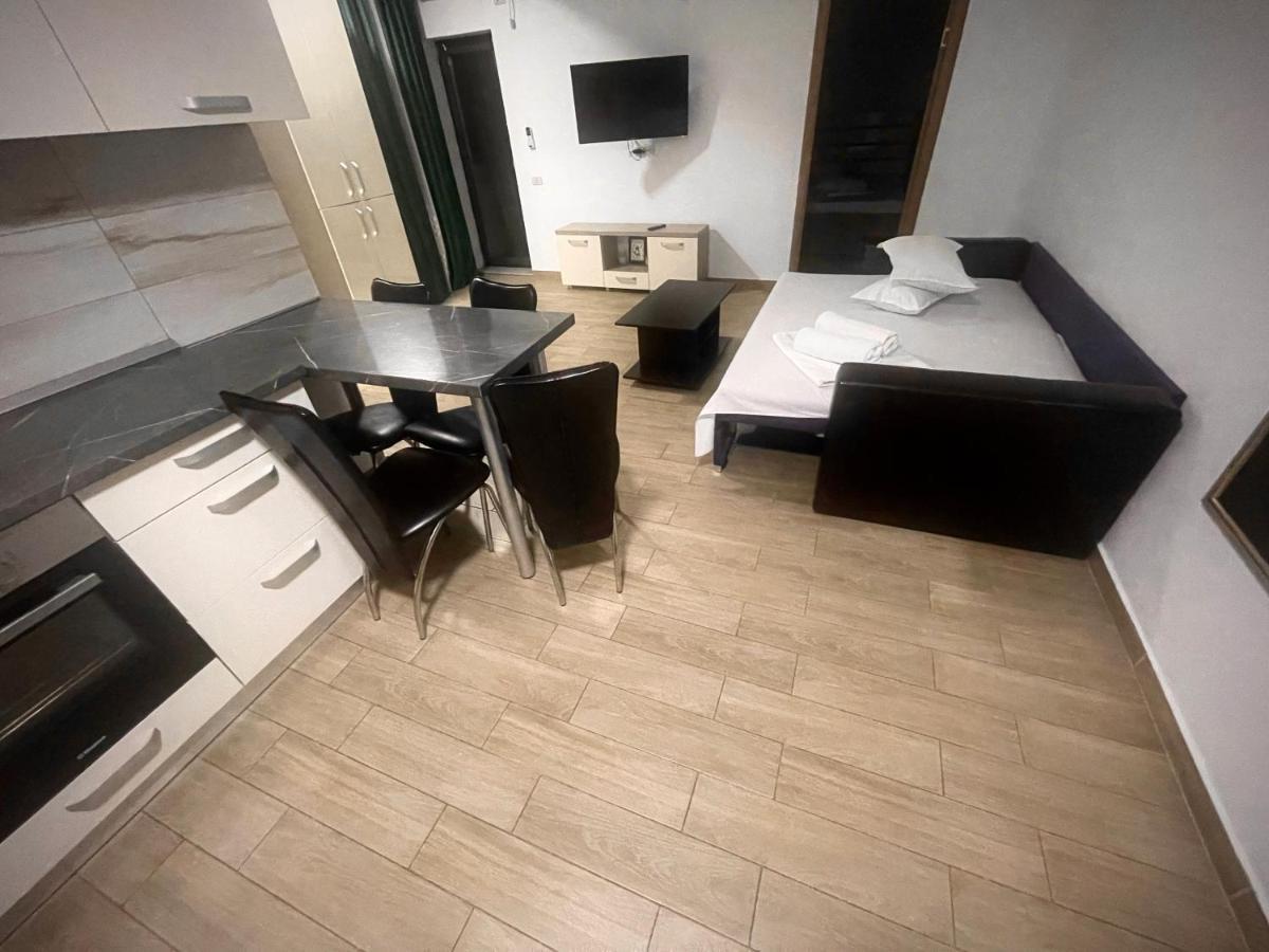 Mamaia Central Apartments Buitenkant foto