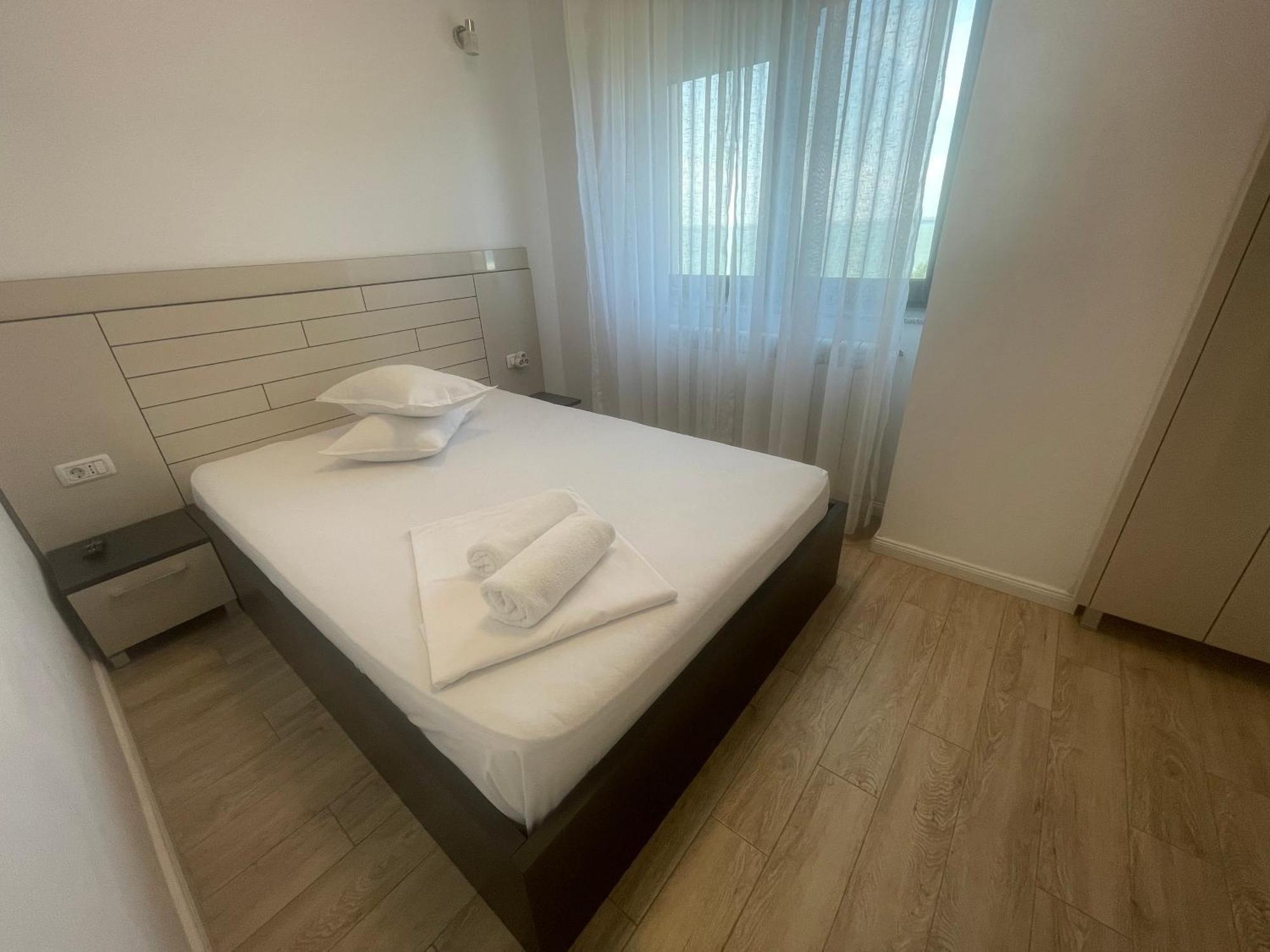 Mamaia Central Apartments Buitenkant foto