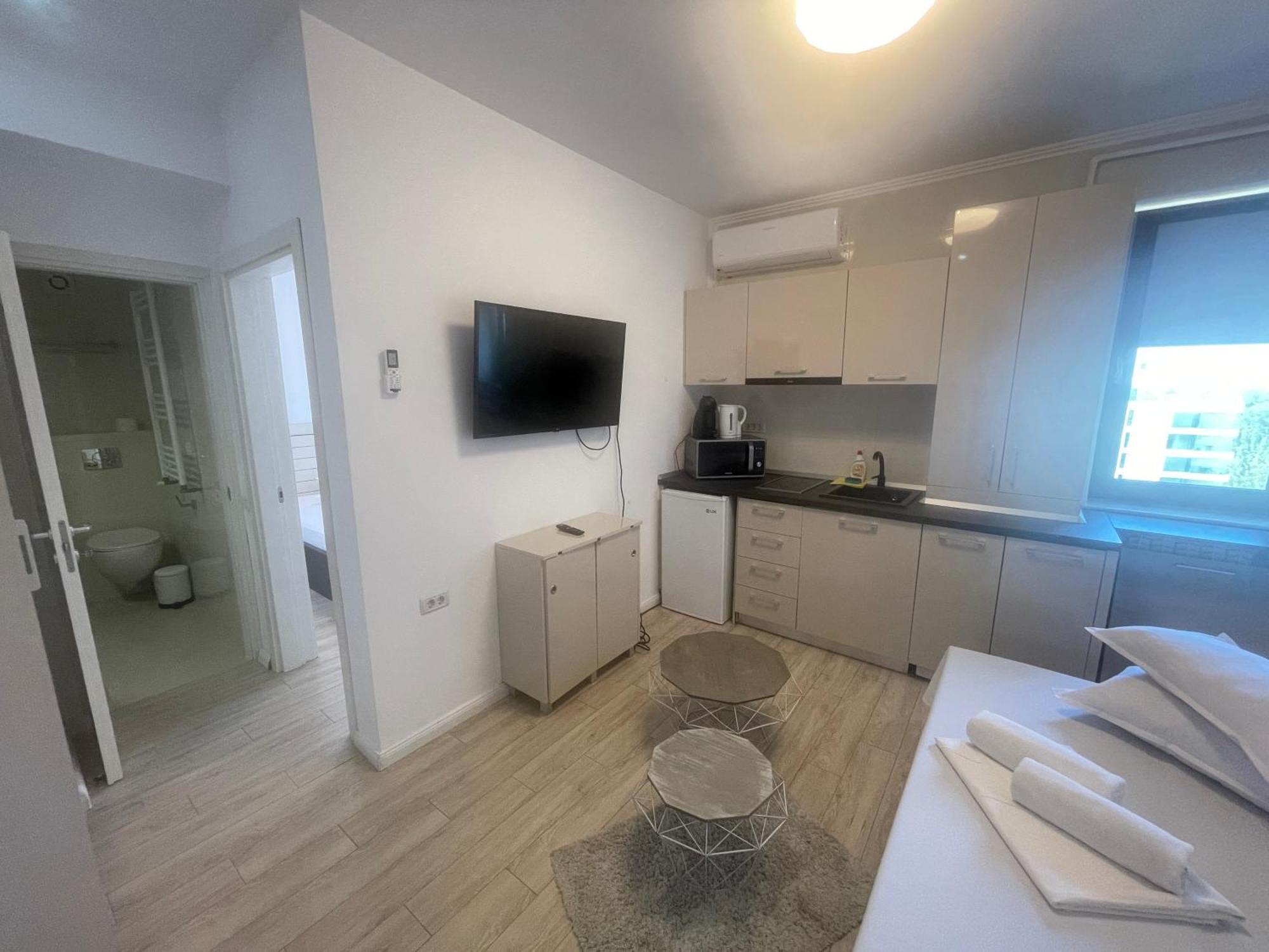 Mamaia Central Apartments Buitenkant foto