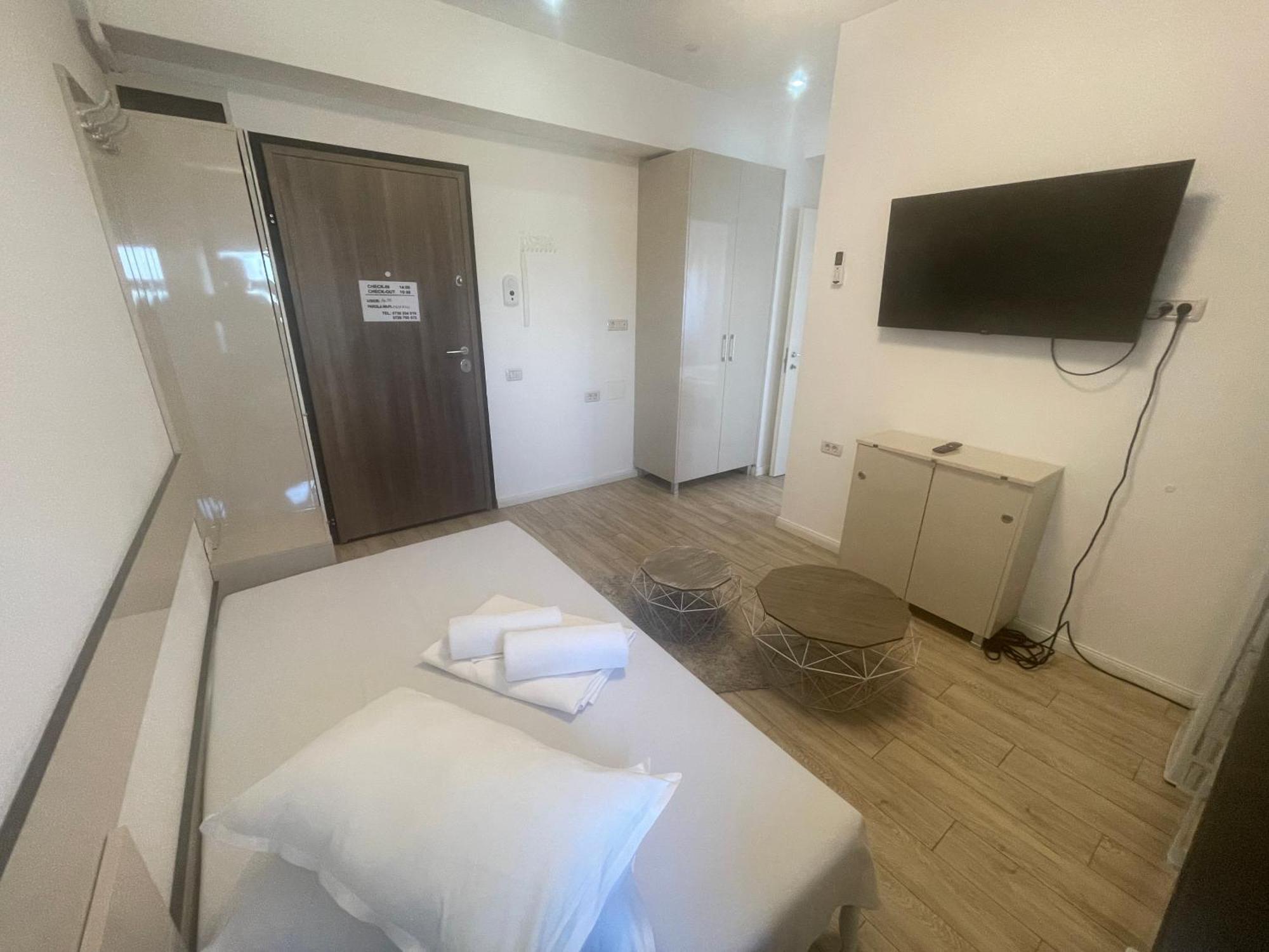 Mamaia Central Apartments Buitenkant foto