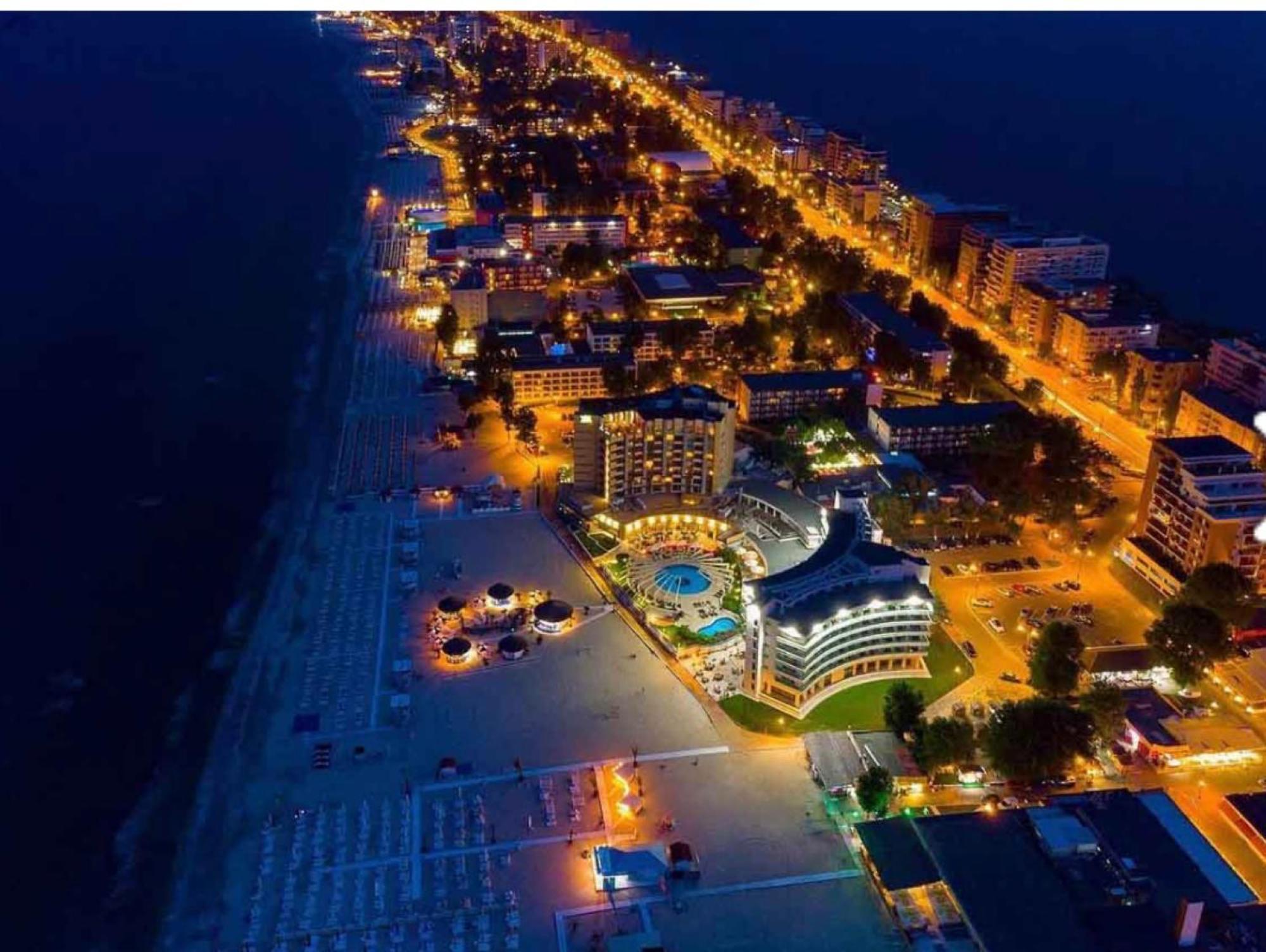 Mamaia Central Apartments Buitenkant foto